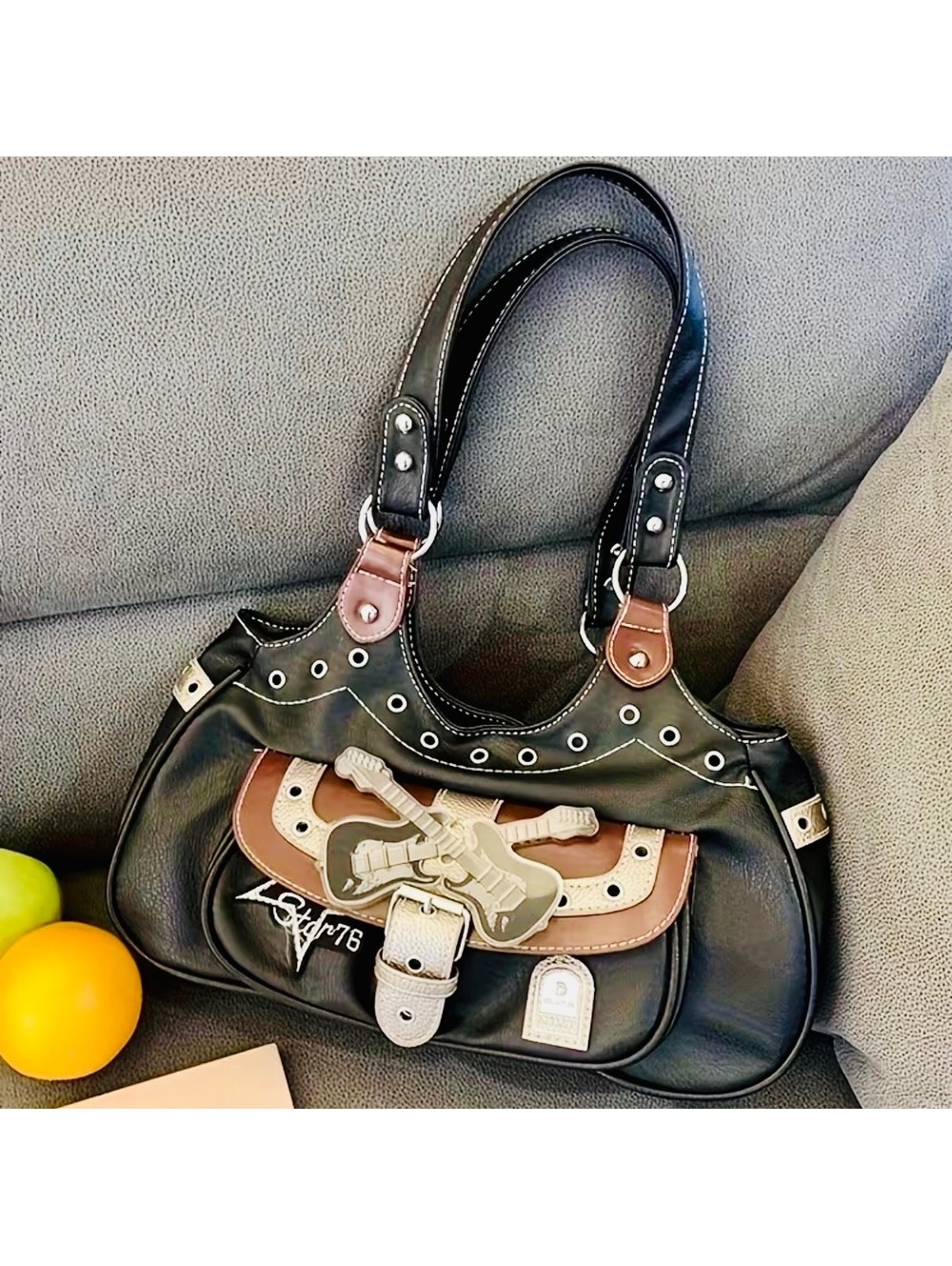 New - Sleek - Vintage Style Y2K Faux Leather Shoulder Bag - Black